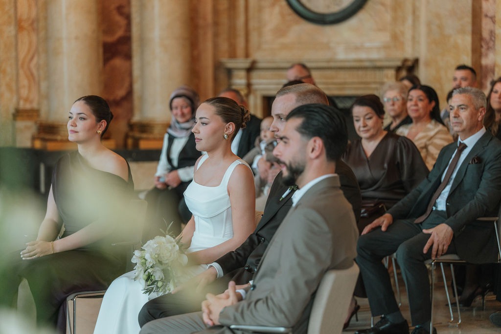 Standesamtliche Trauung im Neuen Schloss Stuttgart, Aylin und Melvin, Koray Design