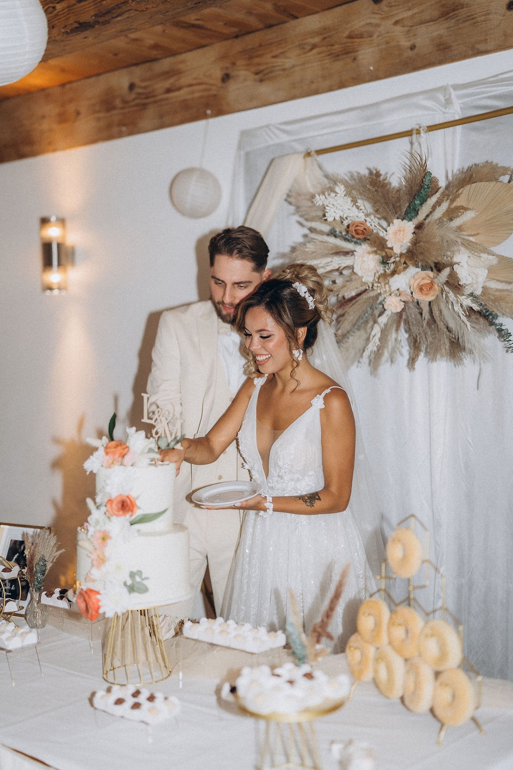 Hochzeitsfeier und Tortenanschnitt, Hochzeit von Lavinia und Mike bei Augsburg, Koray Design